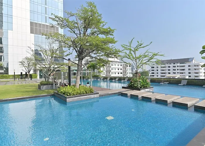 Supreme Spacious 2-bedroom In Prime Location! Bts Thonglor * Bangkok
