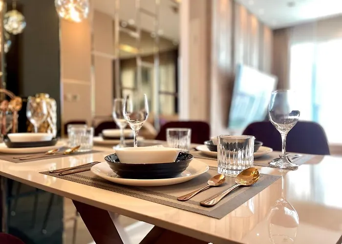 Supreme Spacious 2-bedroom In Prime Location! Bts Thonglor Bangkok