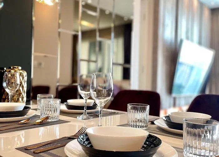Supreme Spacious 2-bedroom In Prime Location! Bts Thonglor Bangkok
