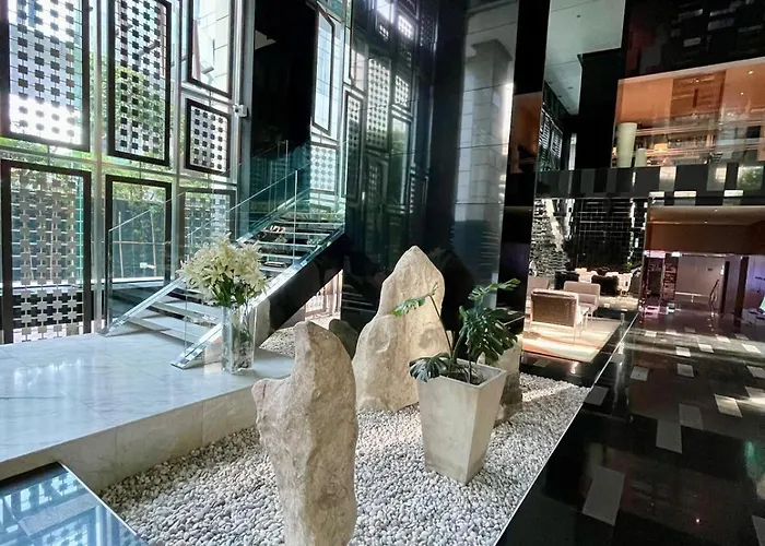 Supreme Spacious 2-bedroom In Prime Location! Bts Thonglor *